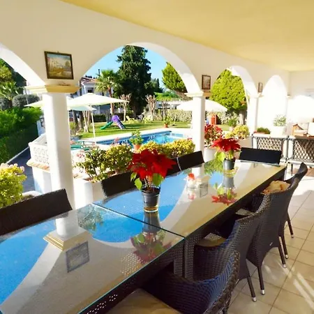 Large 7 Bedroom In Sierrrezuela Heated Pool